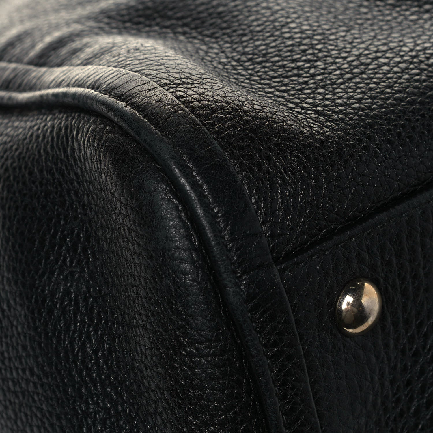 Gucci Pebbled Calfskin Medium Soho Shoulder Bag Black 8 of 21