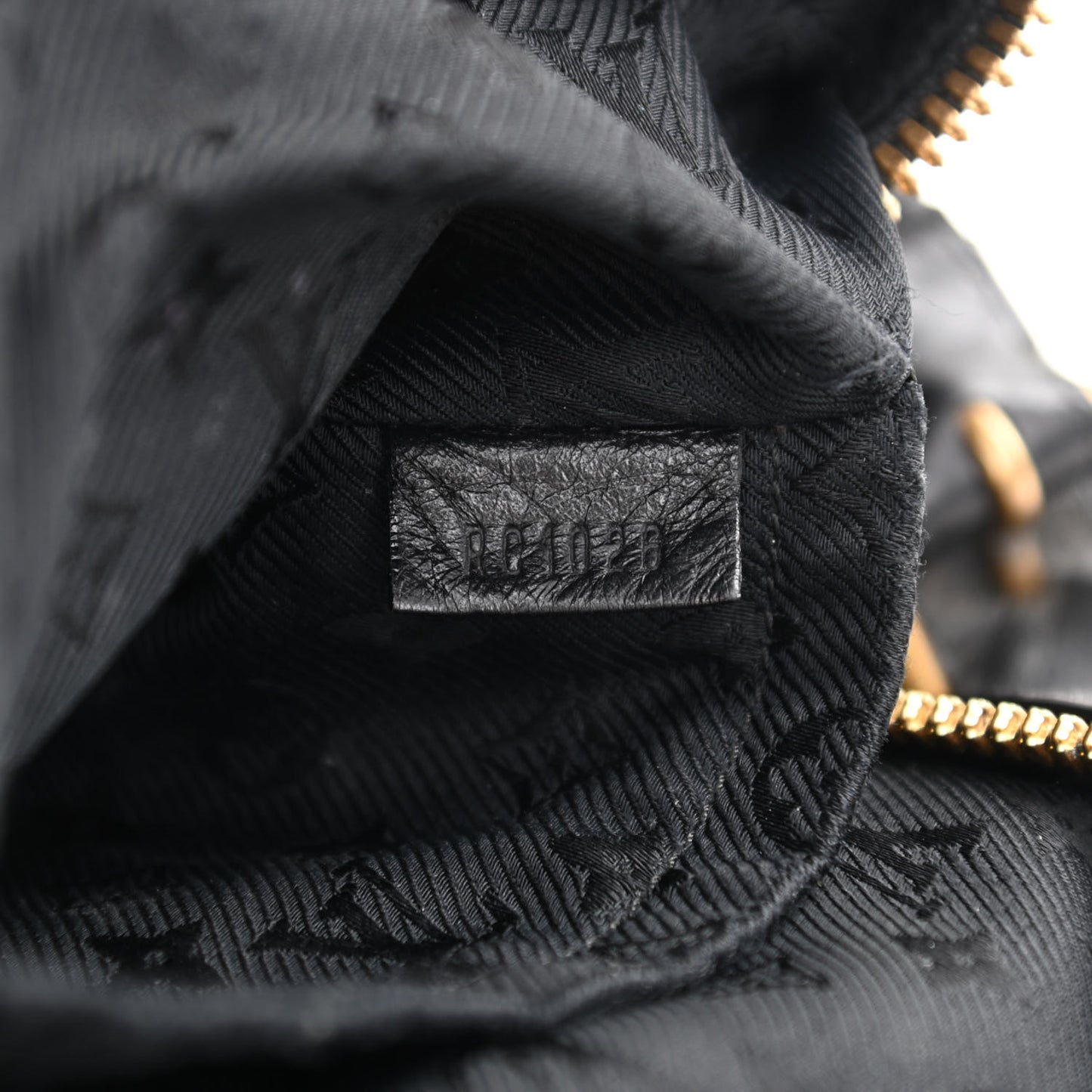 Lambskin Riveting Black