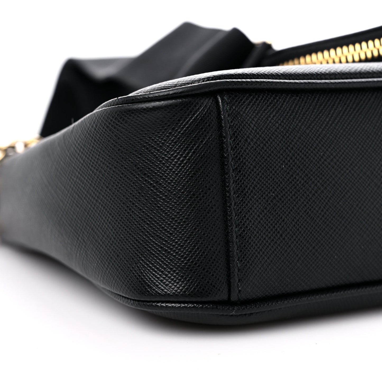 Saffiano Lux Re-Edition 2005 Shoulder Bag Black