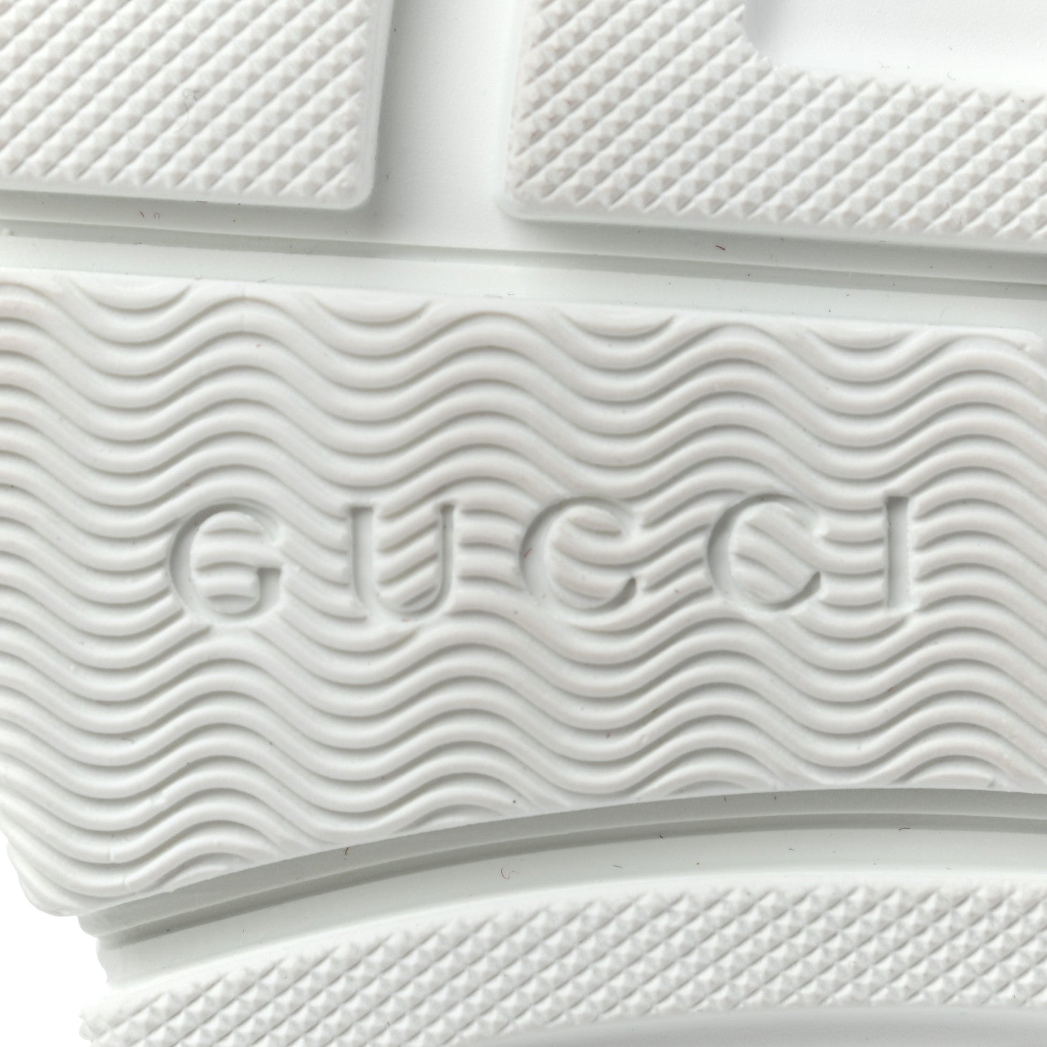 Gucci Nappa Mesh Crystal Embellished Studded Womens Aguru Sandals 38 Great White 6 of 7
