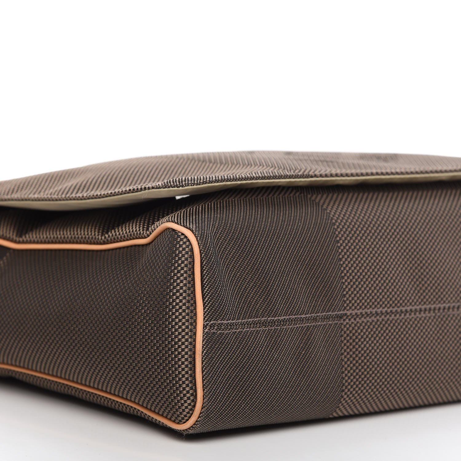 Louis Vuitton Damier Geant Messenger Bag Terre 6 of 9