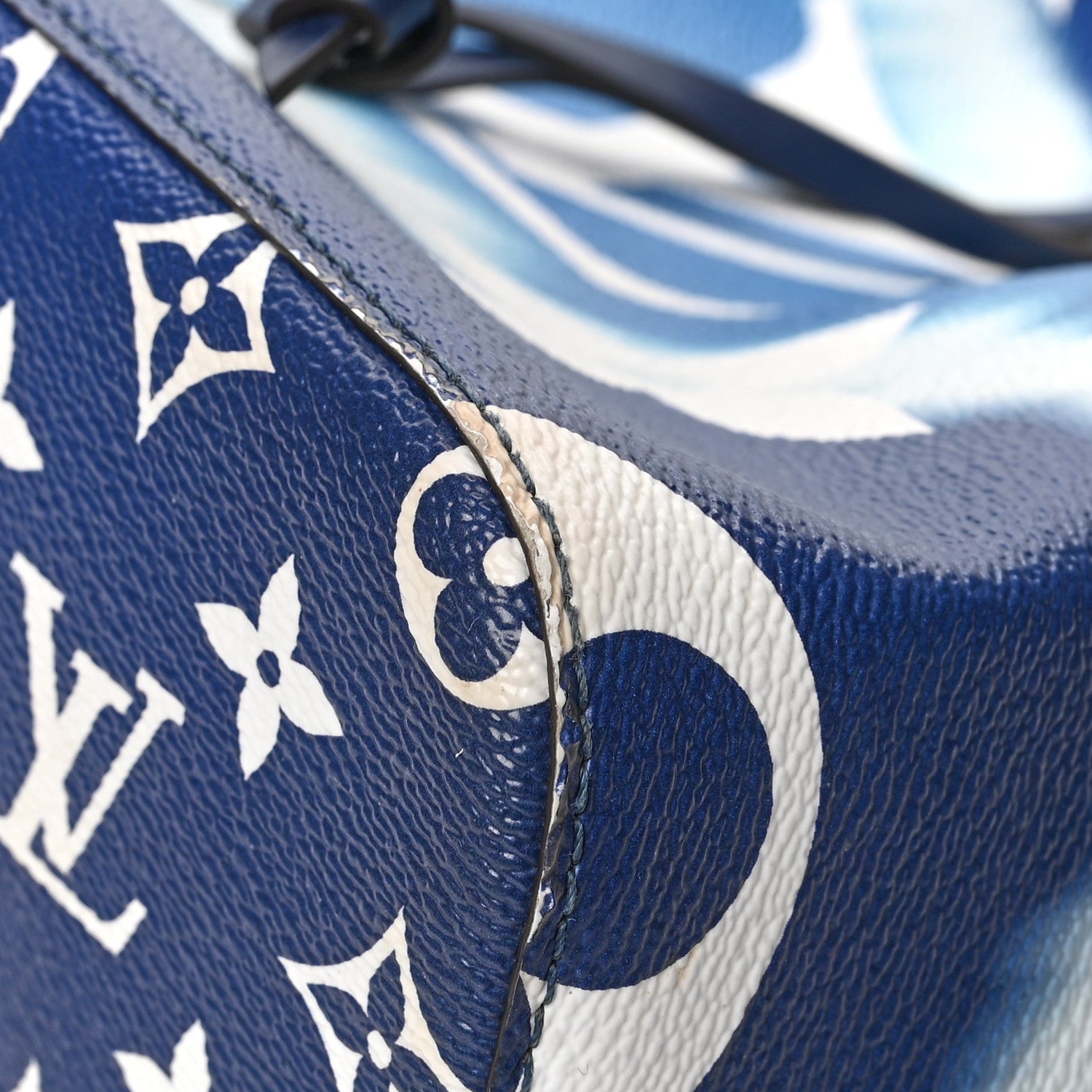 Louis Vuitton Monogram Escale Neonoe MM Blue 12 of 15