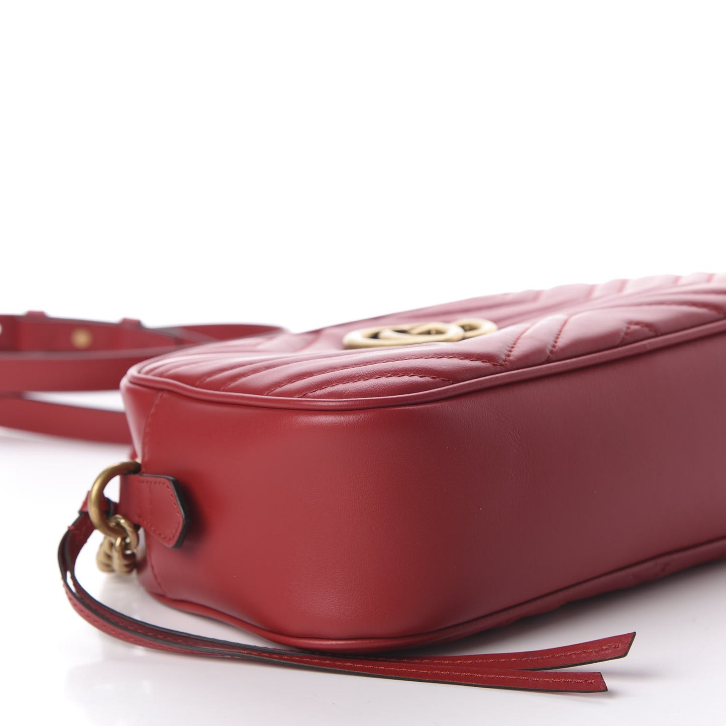 Calfskin Matelasse Small GG Marmont Chain Shoulder Bag Hibiscus Red