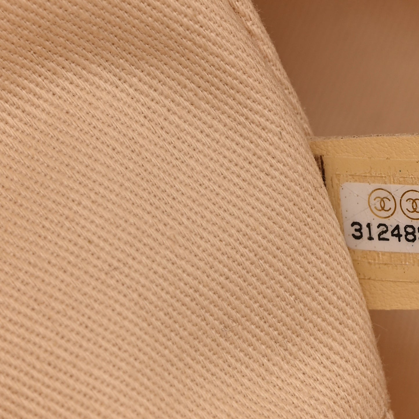 Lurex Boucle Medium Deauville Tote White