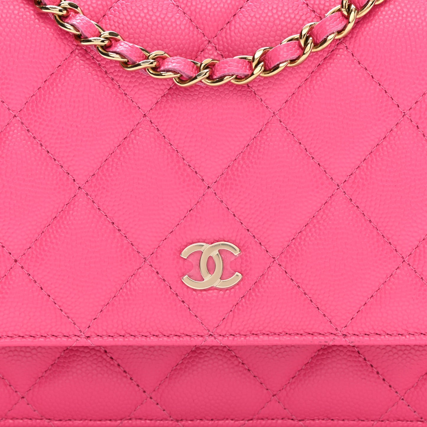 Caviar Quilted Wallet On Chain WOC Fuchsia