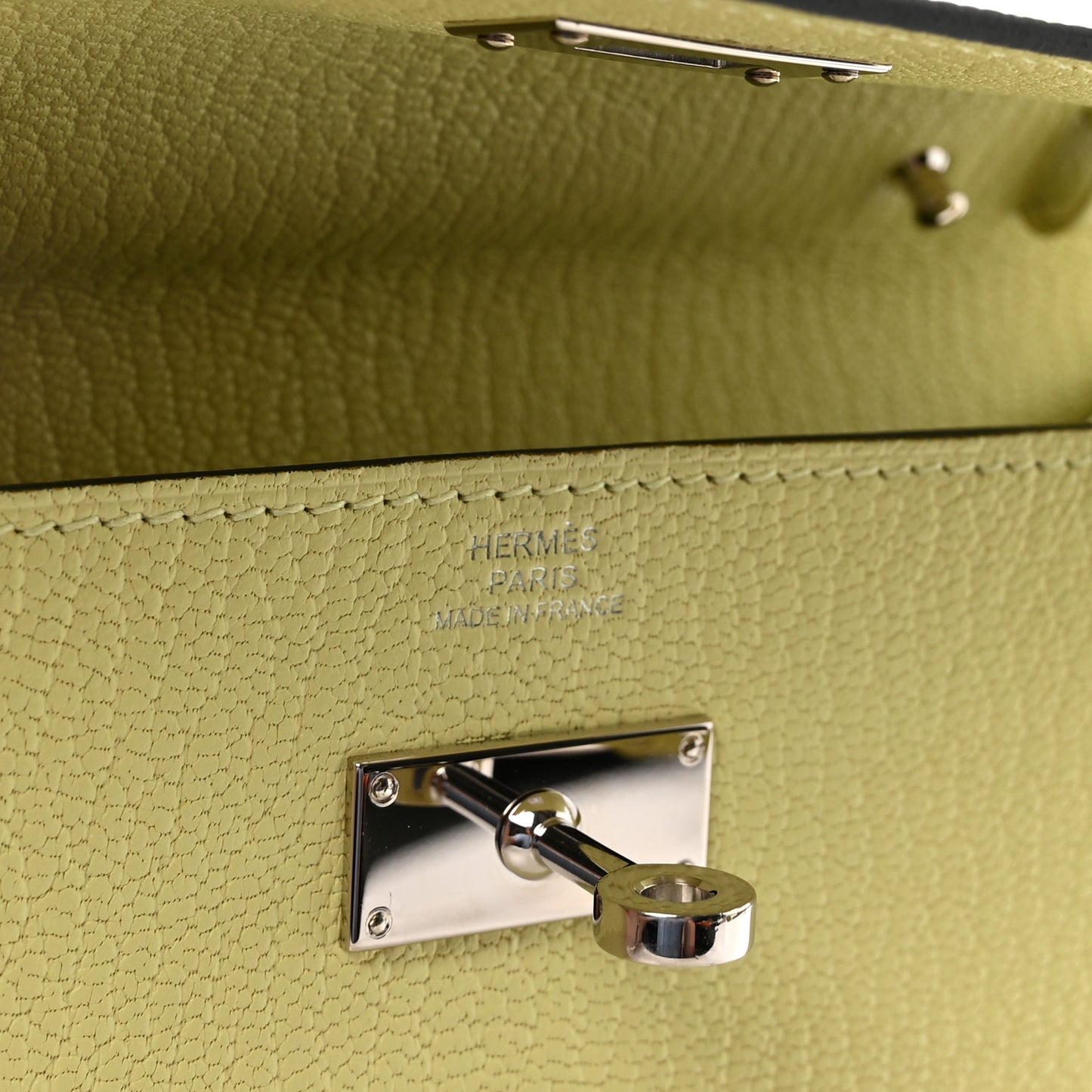 Chevre Mysore Kelly Wallet To Go Jaune Bourgeon