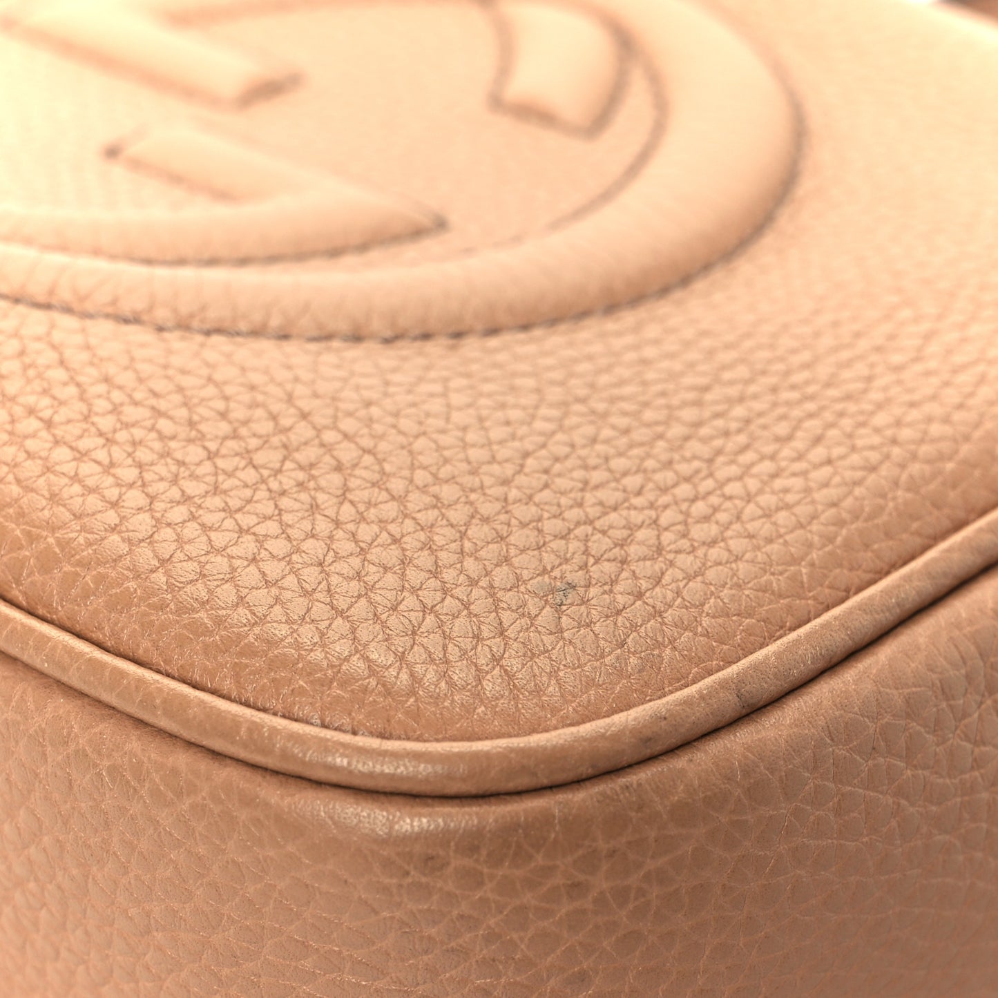 Pebbled Calfskin Small Soho Disco Bag Camelia