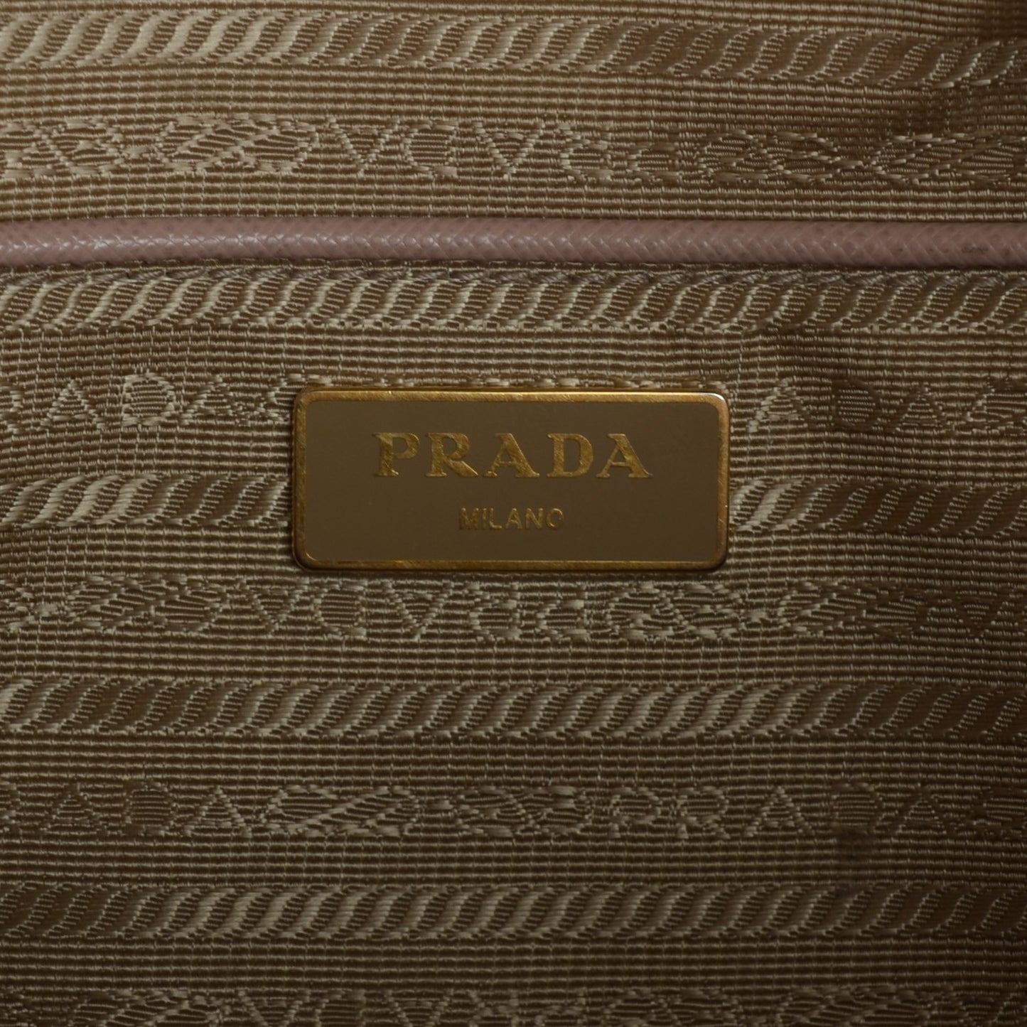 Saffiano Lux Large Tote Cammeo