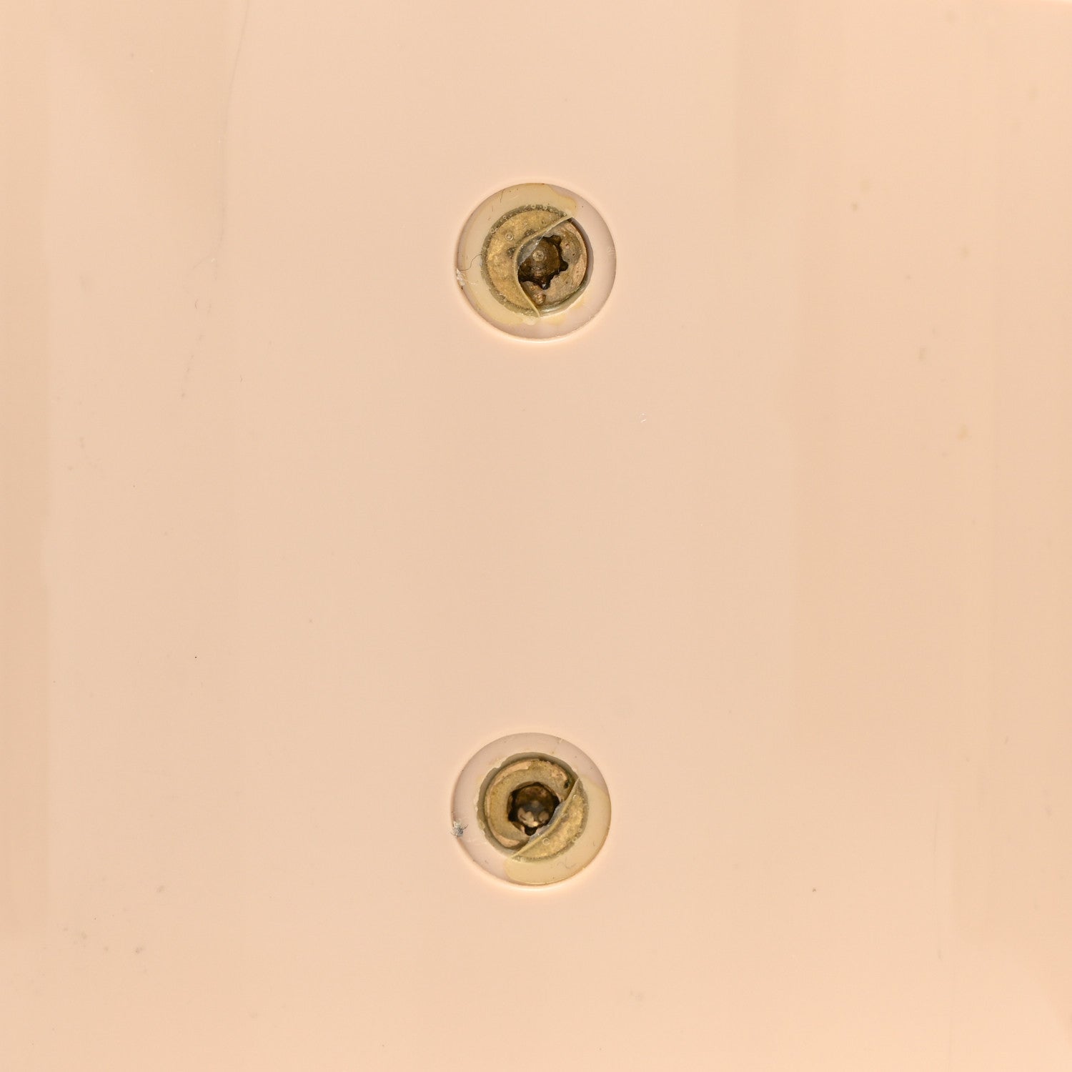 Chanel Resin Pearl CC Cuff Gold Pearly White Beige 4 of 4