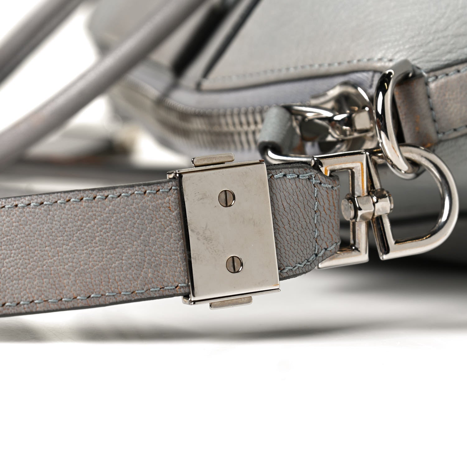 Givenchy Sugar Goatskin Medium Antigona Pearl Grey 14 of 21