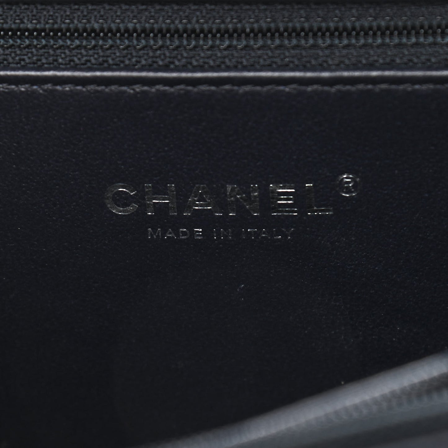 Iridescent Caviar Quilted Medium CC Filigree Vanity Case Dark Turquoise