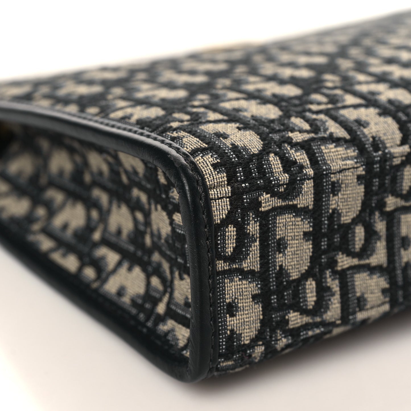 Oblique 30 Montaigne Pouch Blue