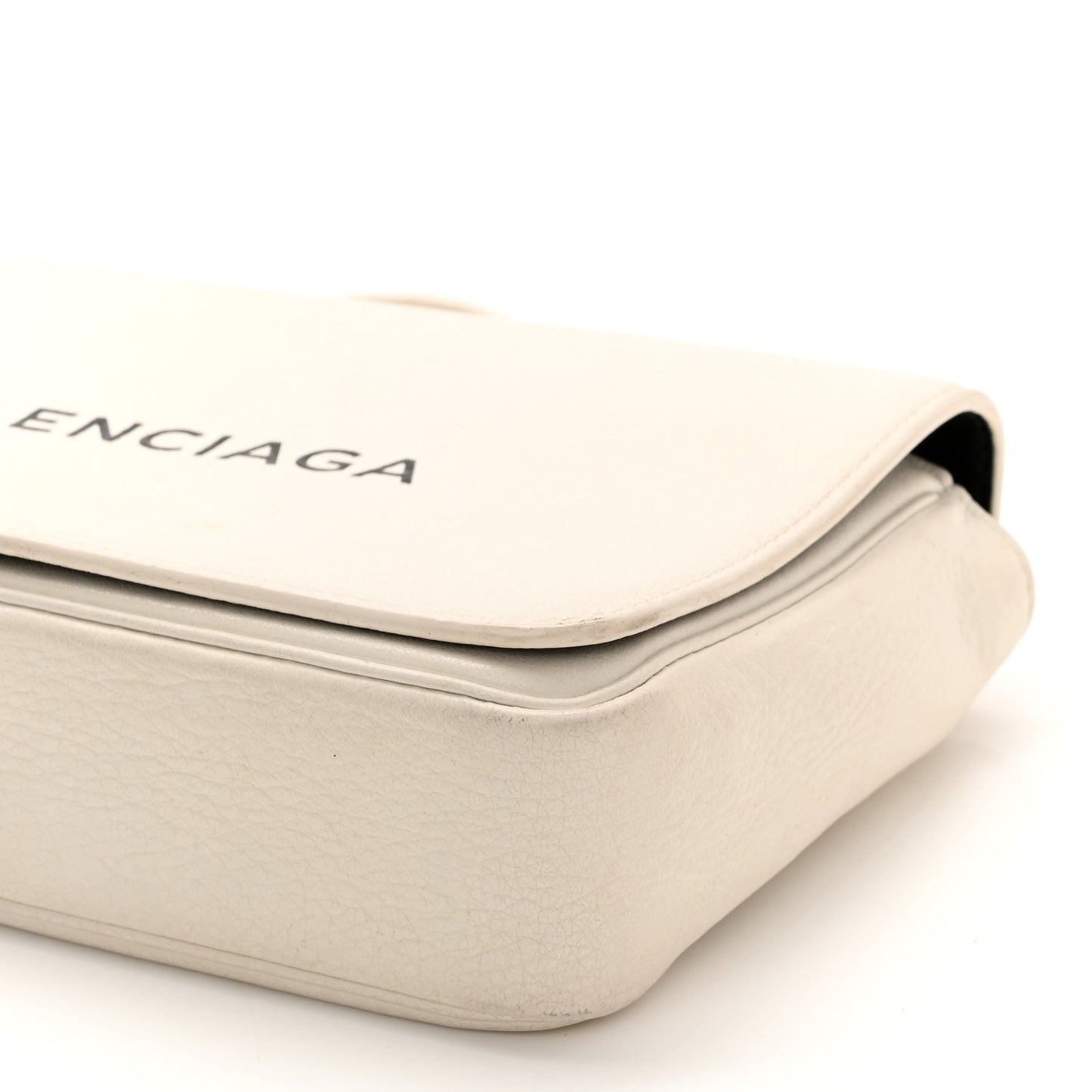 Pebbled Calfskin Chain Wallet White
