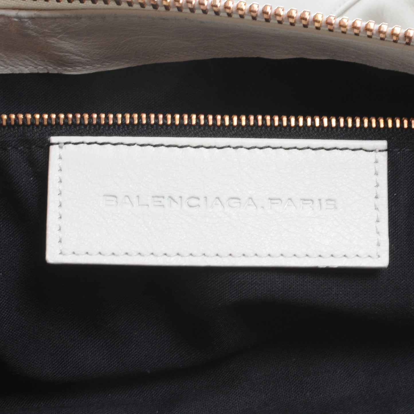 Agneau Giant 21 Rose Gold Hardware Work White Light