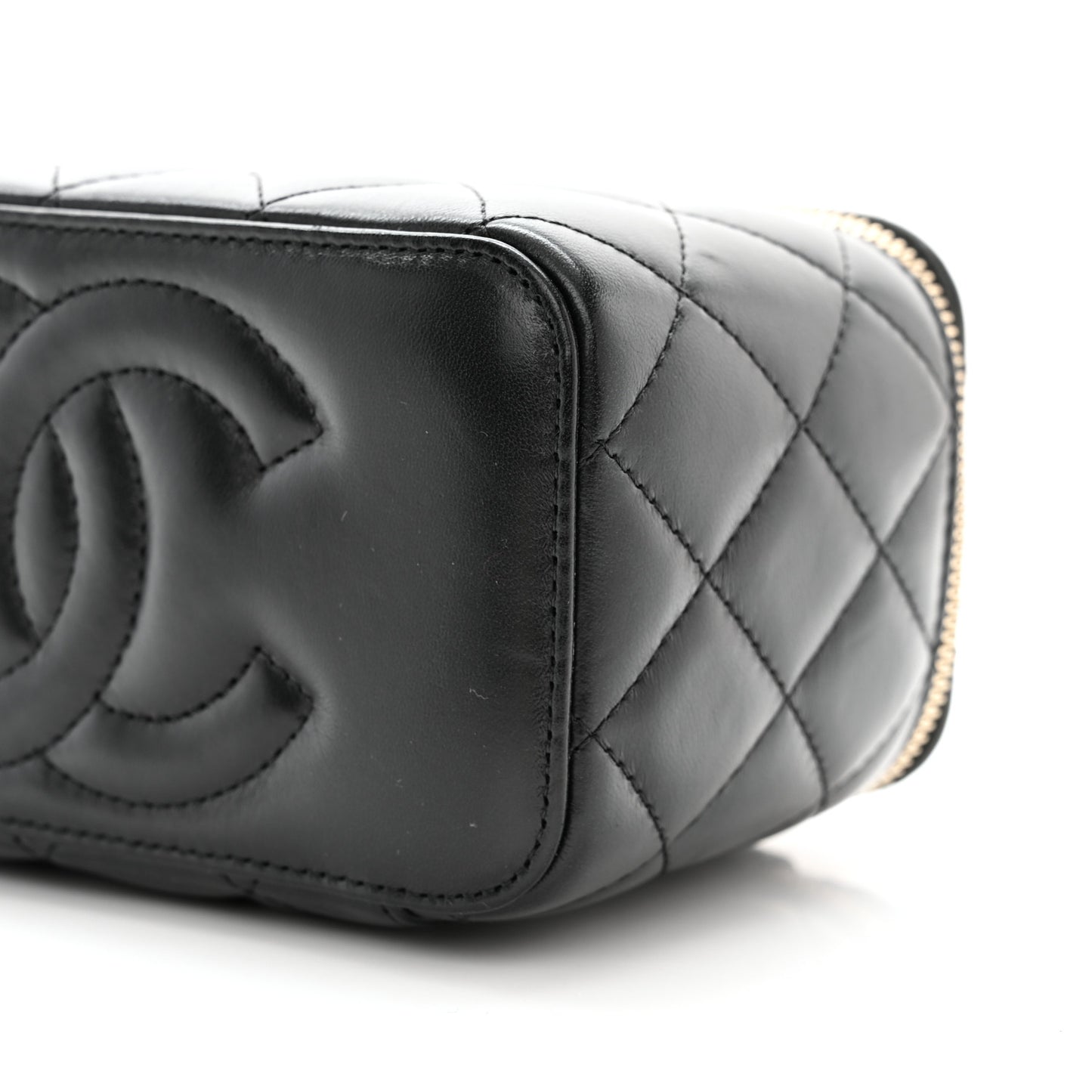 Lambskin Enamel Quilted Logo Small Vanity Case With Chain Black
