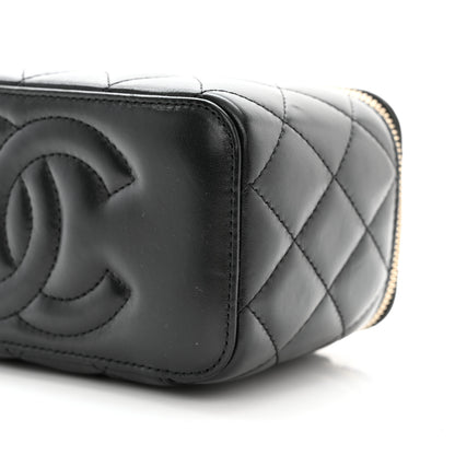 Chanel Lambskin Enamel Quilted Logo Small Vanity Case With Chain Black 10 of 11