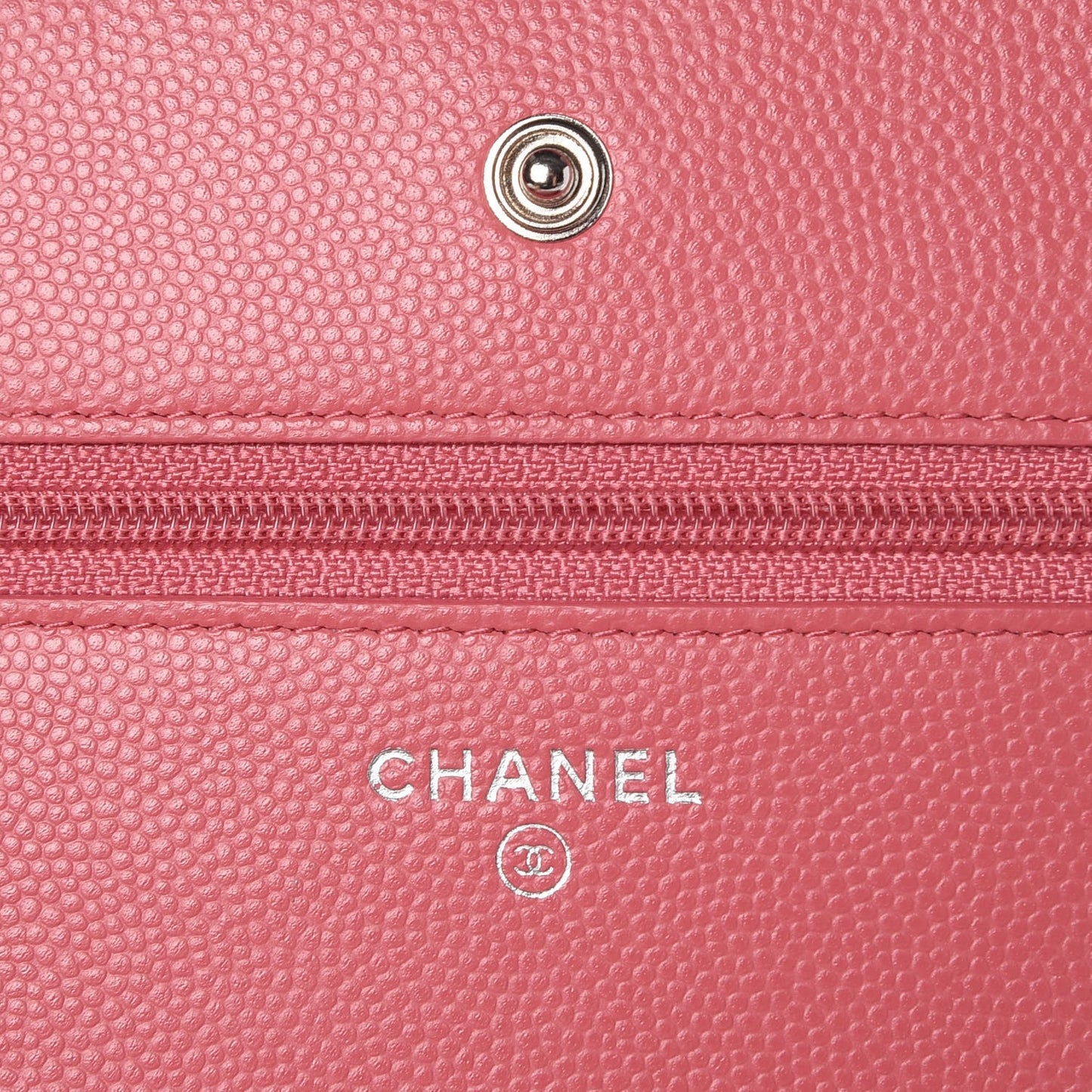 Caviar Chevron Quilted Wallet On Chain WOC Pink