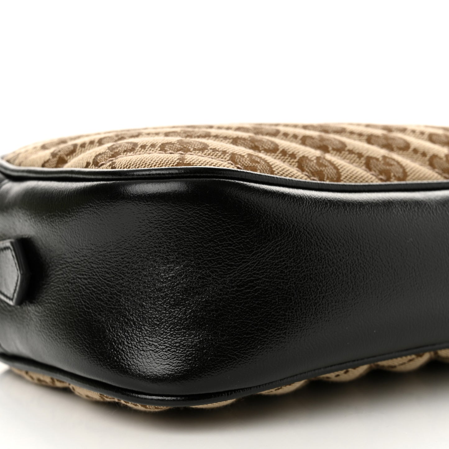 Monogram Matelasse Diagonal Small GG Marmont Chain Shoulder Bag Beige Black