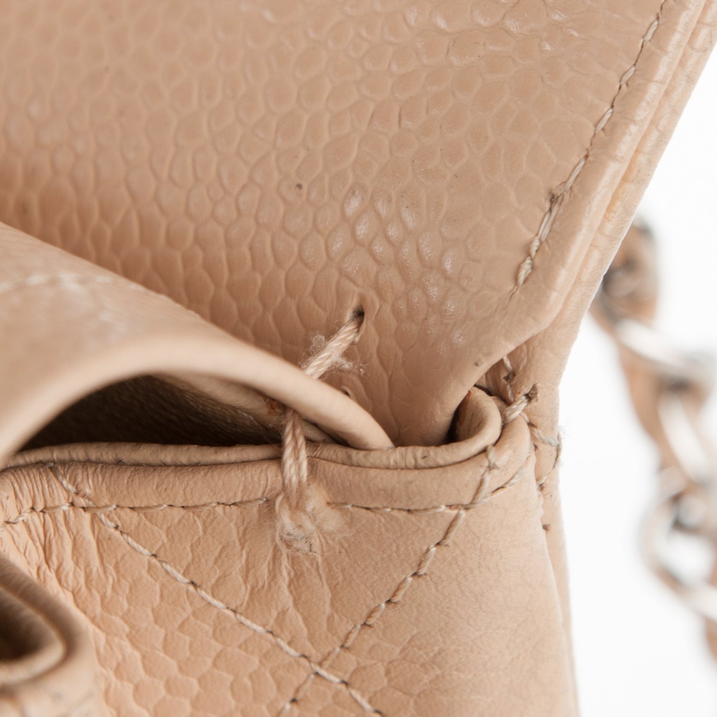 Caviar Quilted Medium Double Flap Beige Clair
