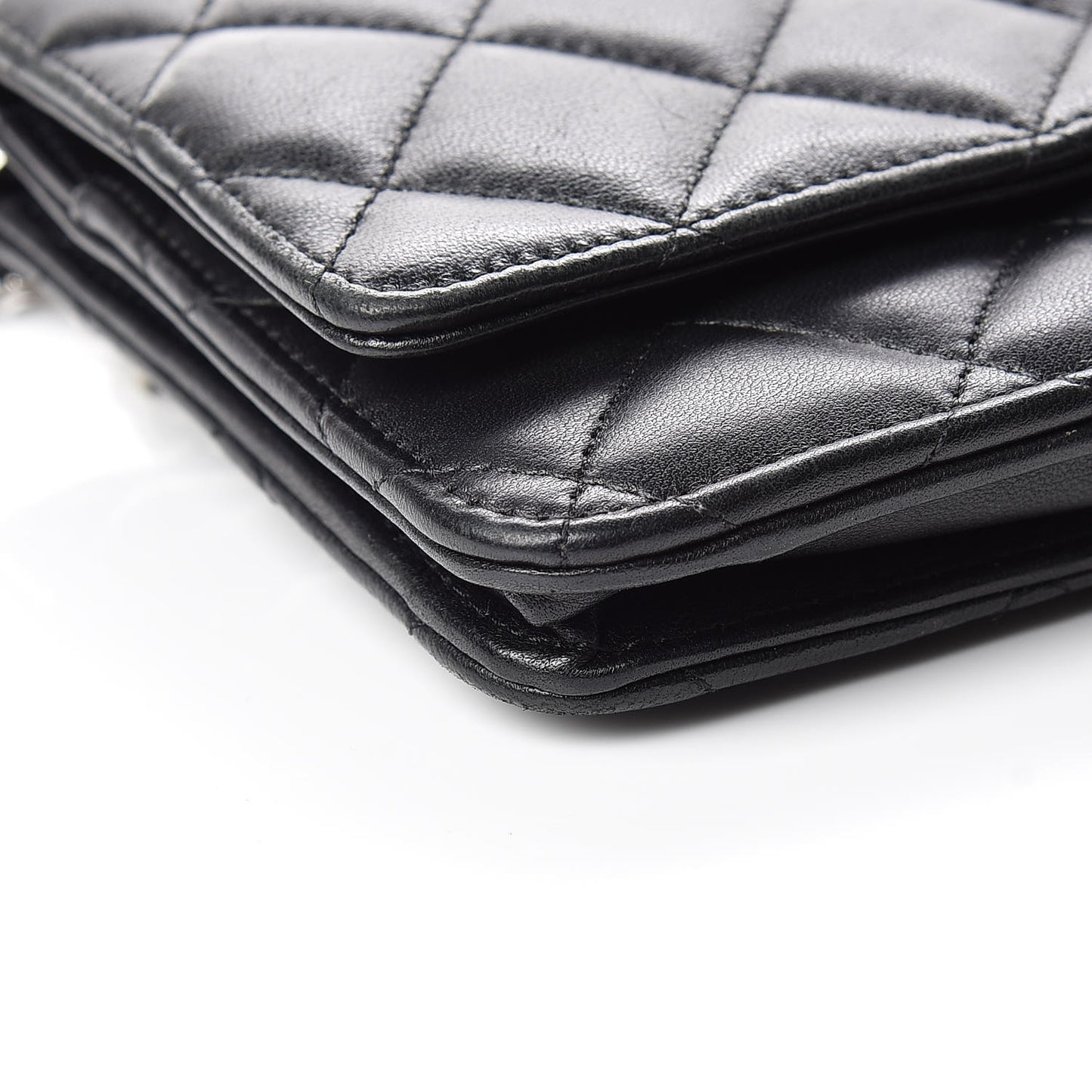 Lambskin Quilted Wallet On Chain WOC Black