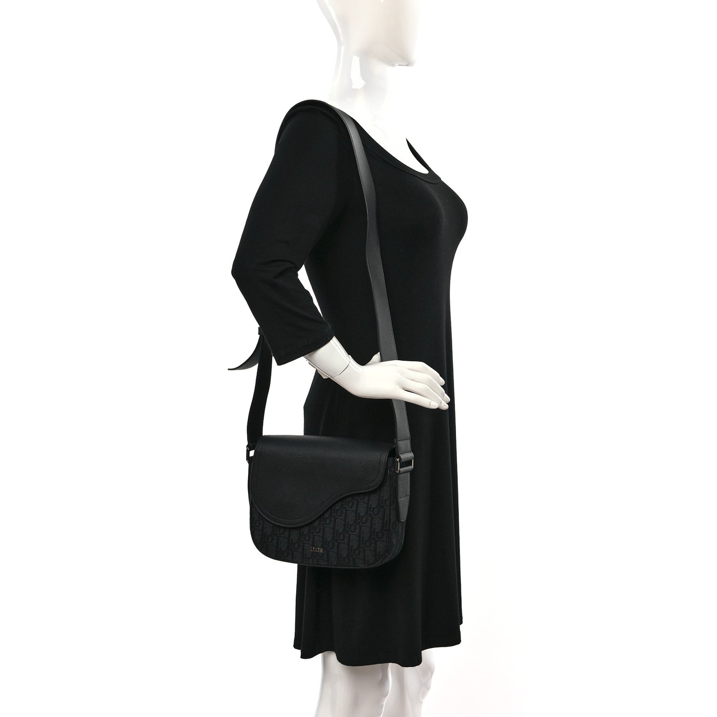 Grained Calfskin Oblique Mini Saddle Messenger Black