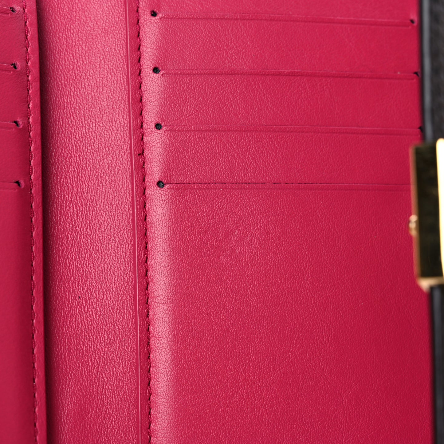 Taurillon Capucines Compact Wallet Black