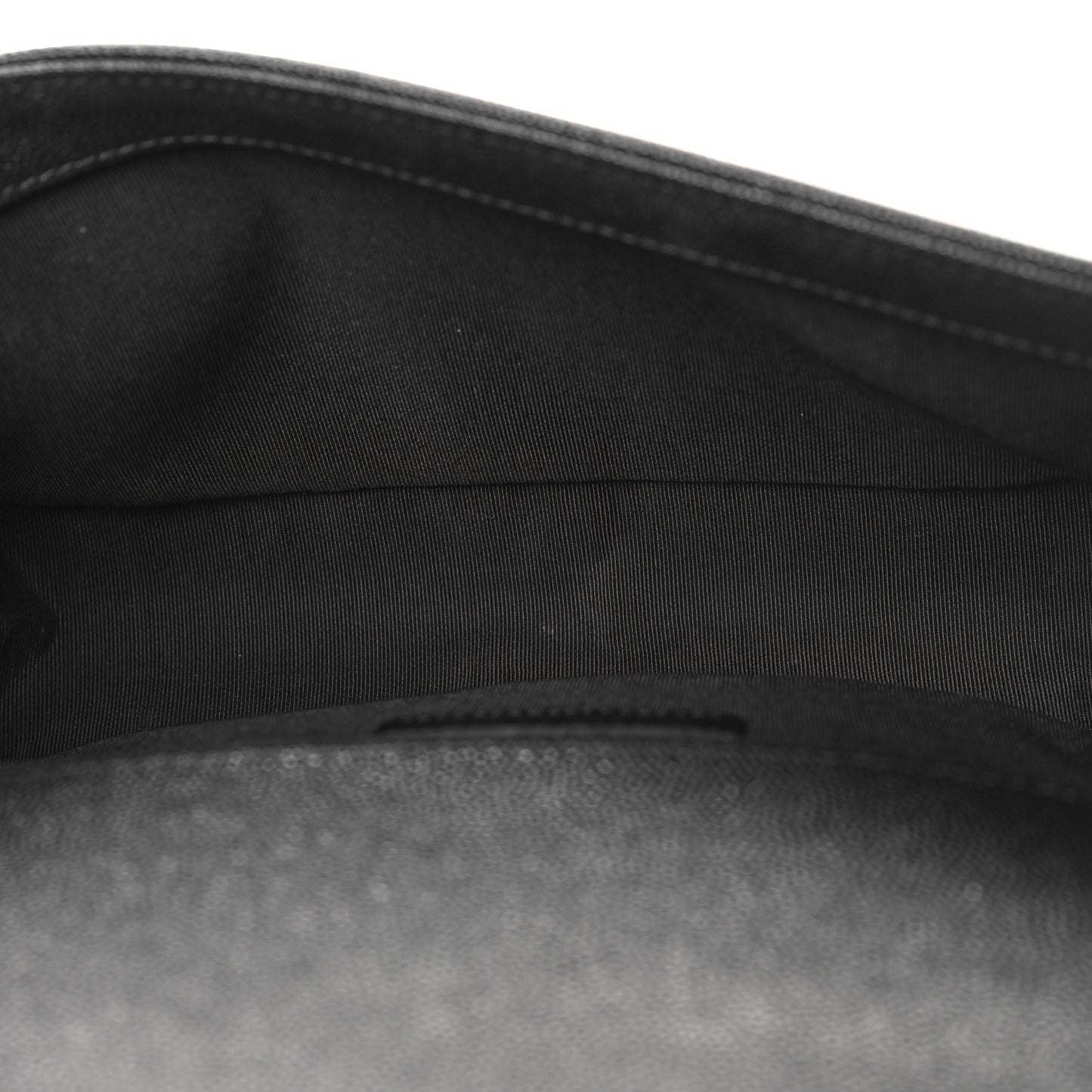 Caviar Quilted Medium Boy Flap Black