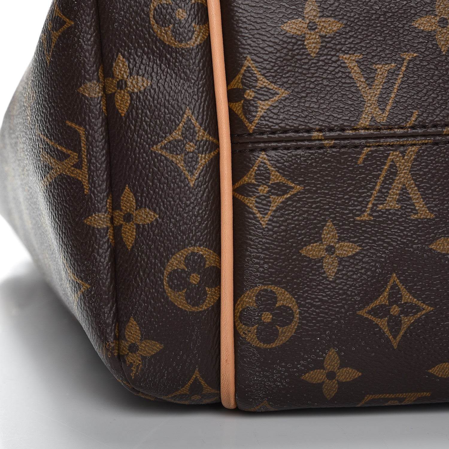 Louis Vuitton Monogram Totally MM 10 of 15