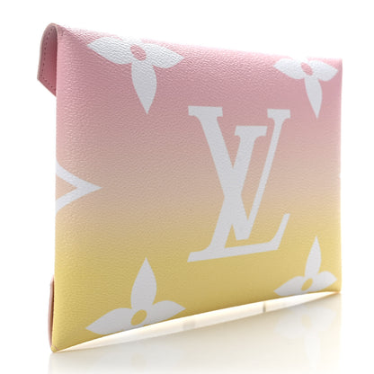 Louis Vuitton Monogram Giant By The Pool Kirigami Pochette Set 4 of 7