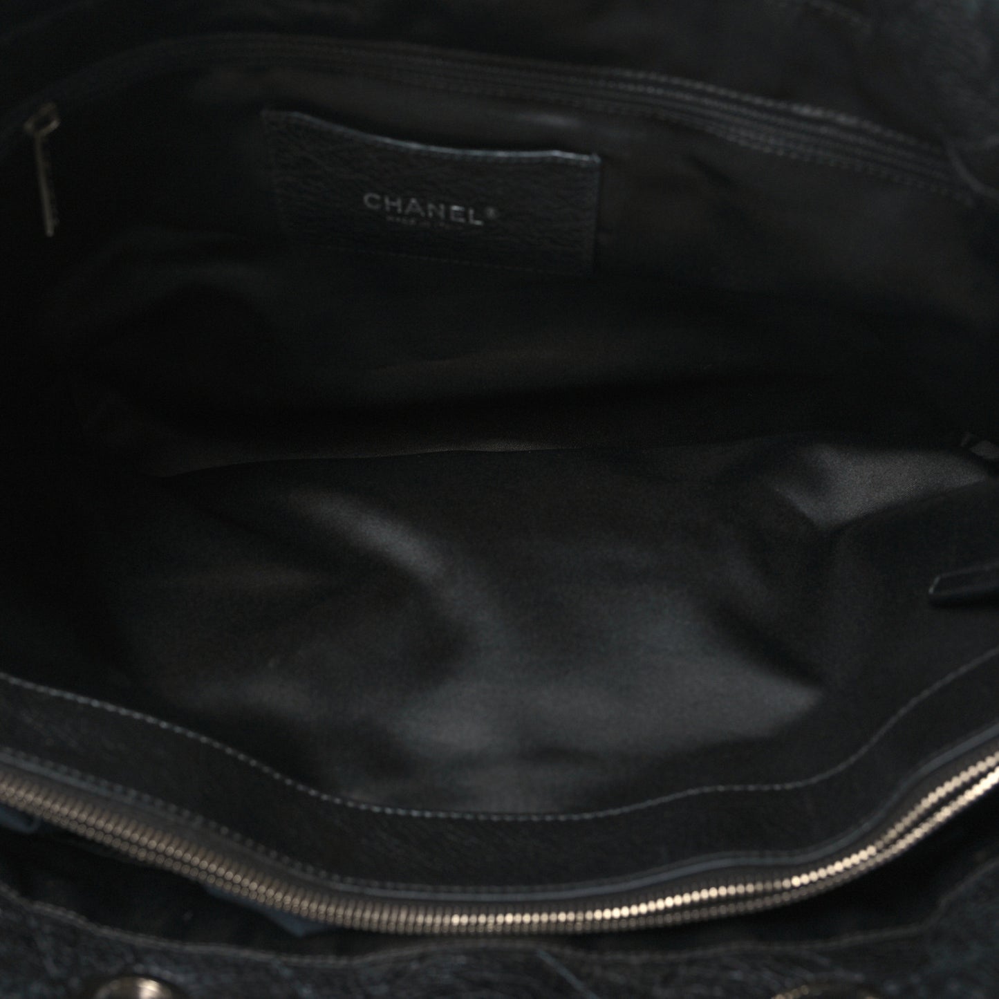 Glazed Calfskin Large On The Road Tote Black