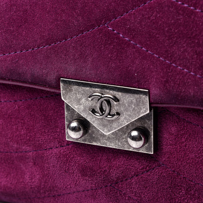 Chanel Suede Lambskin Scallop Quilted Medium Pagoda Flap Purple 13 of 18