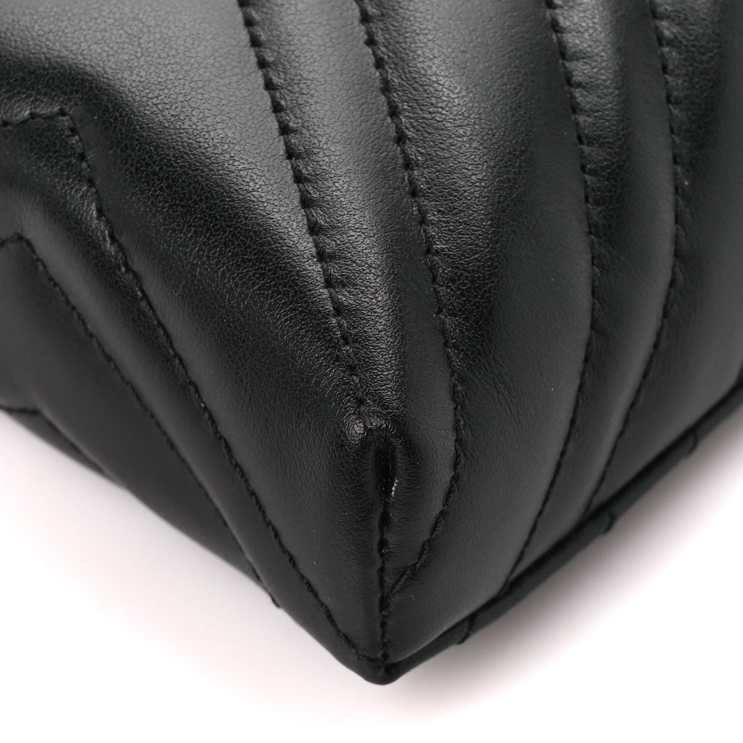 Calfskin Matelasse Mini GG Marmont Crossbody Bag Black