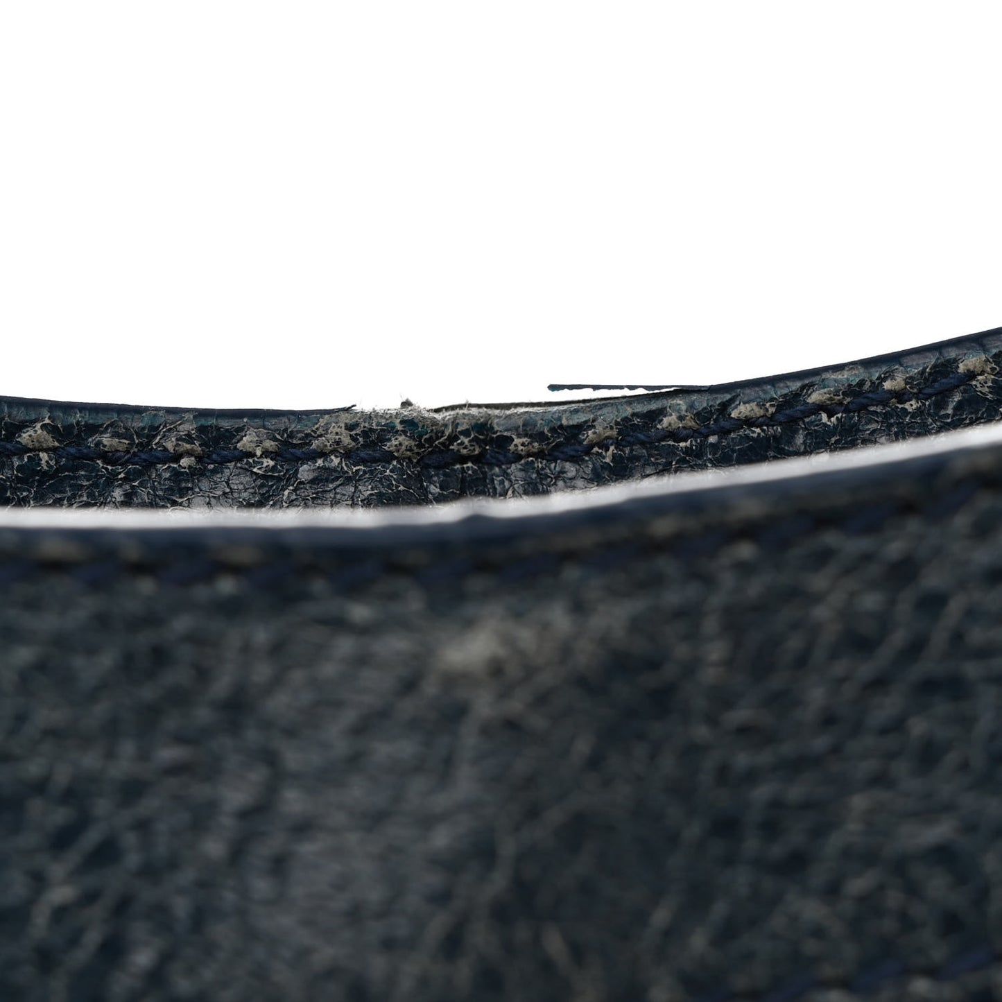 Agneau Giant 12 Gold Hardware City Bleu Mineral