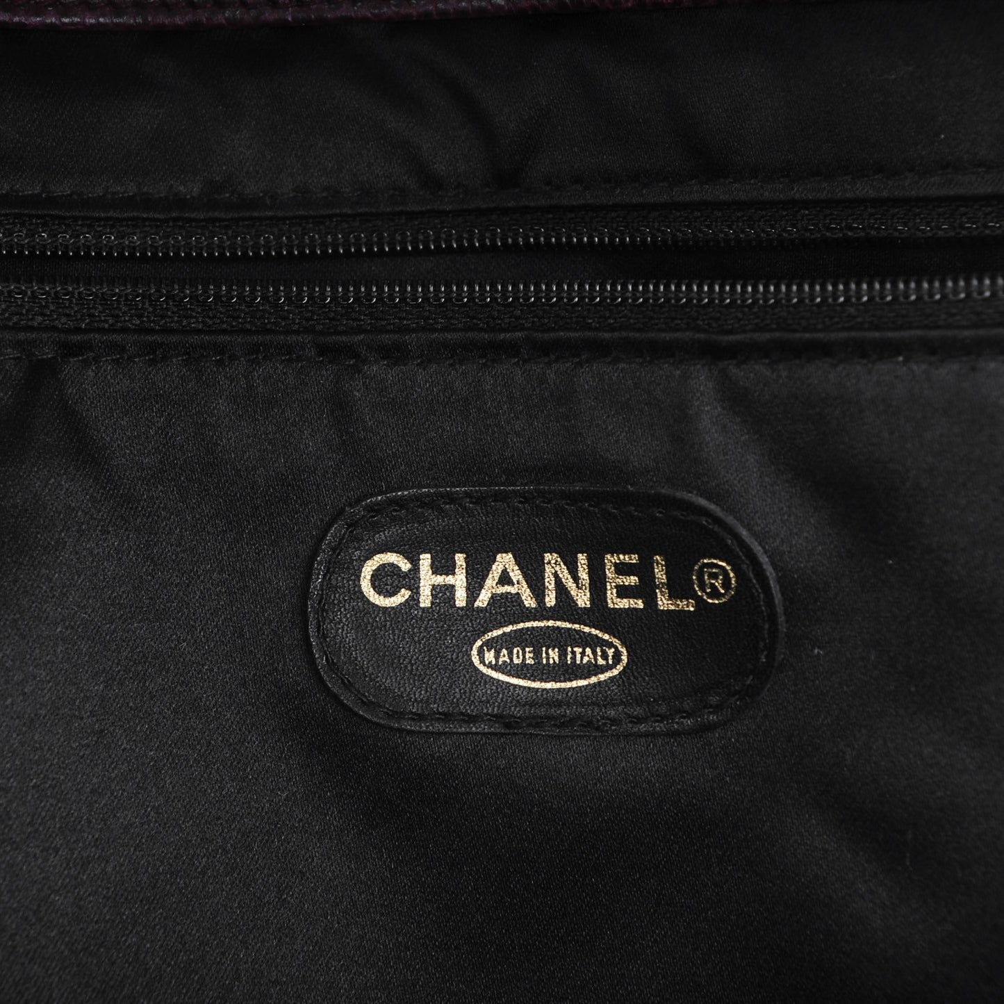 Caviar Timeless XL Weekender Bag Burgundy