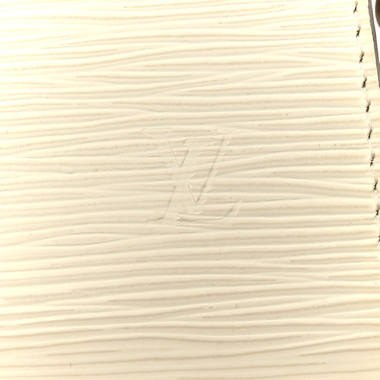 Epi Pochette Accessories 24 Ivory