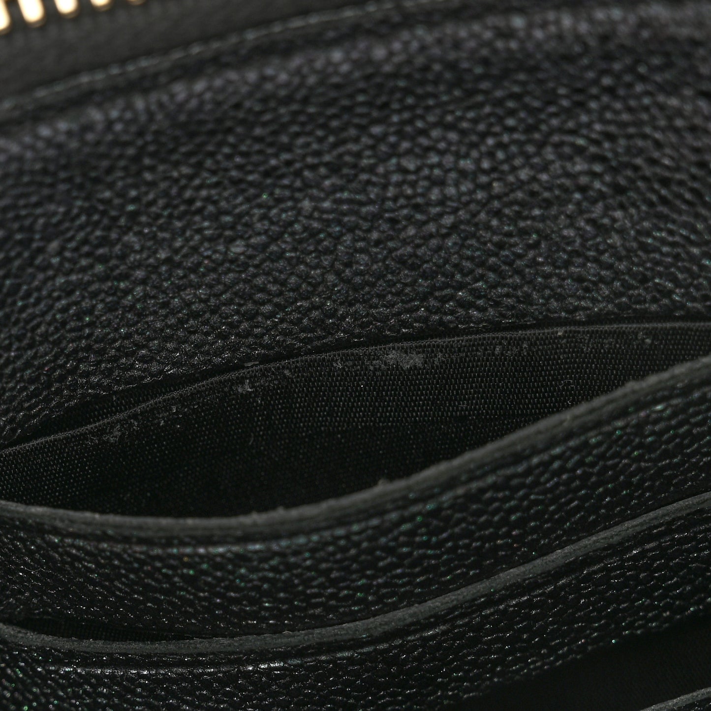 Iridescent Caviar Quilted Classic Zip Pouch Black