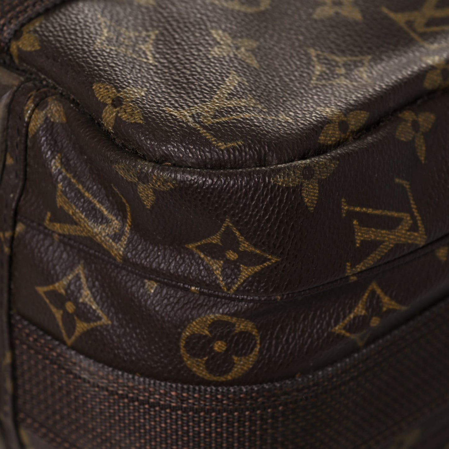 Monogram Satellite 53