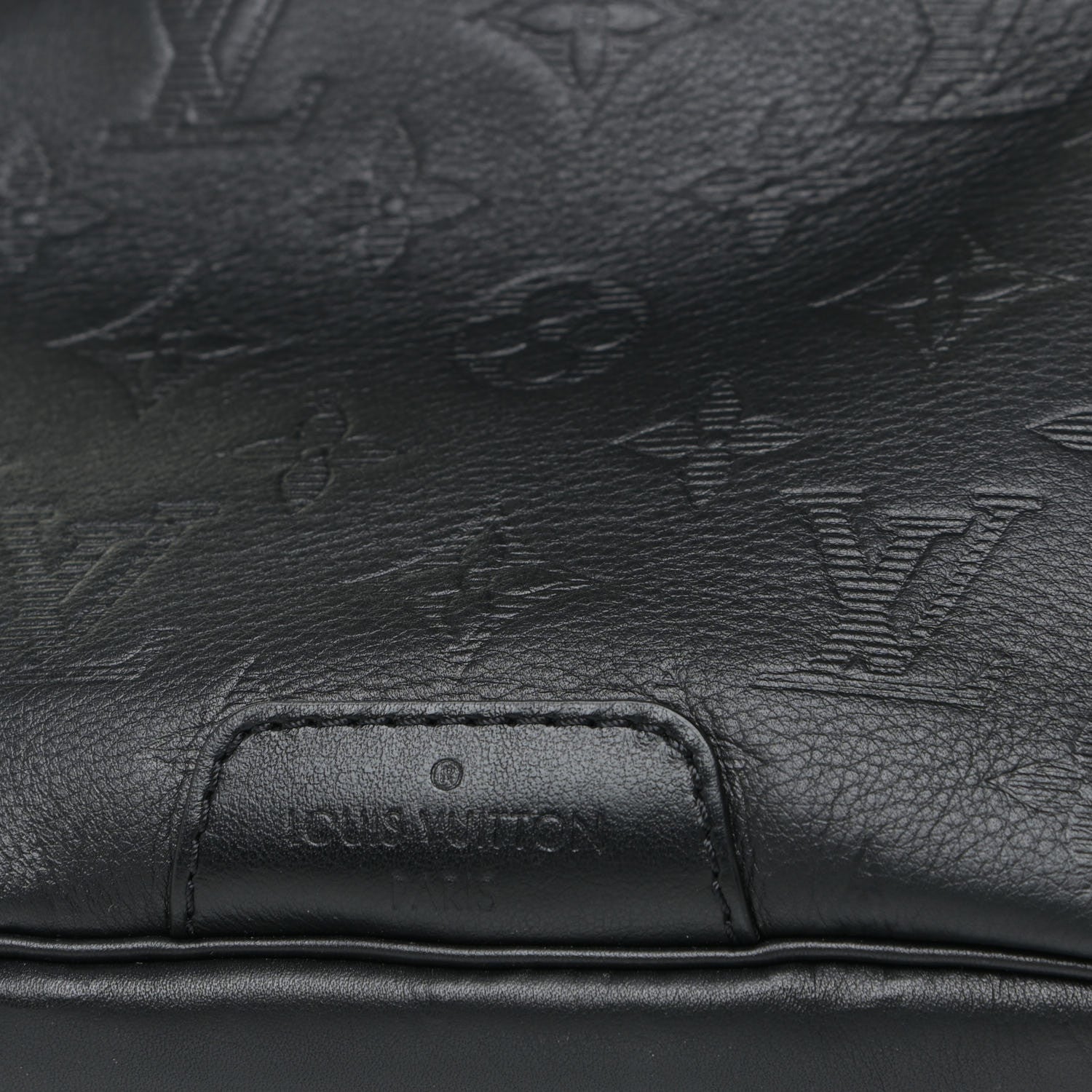 Louis Vuitton Calfskin Monogram Shadow Discovery Bumbag Black 7 of 10