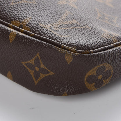 Louis Vuitton Monogram Pochette Accessories 7 of 10