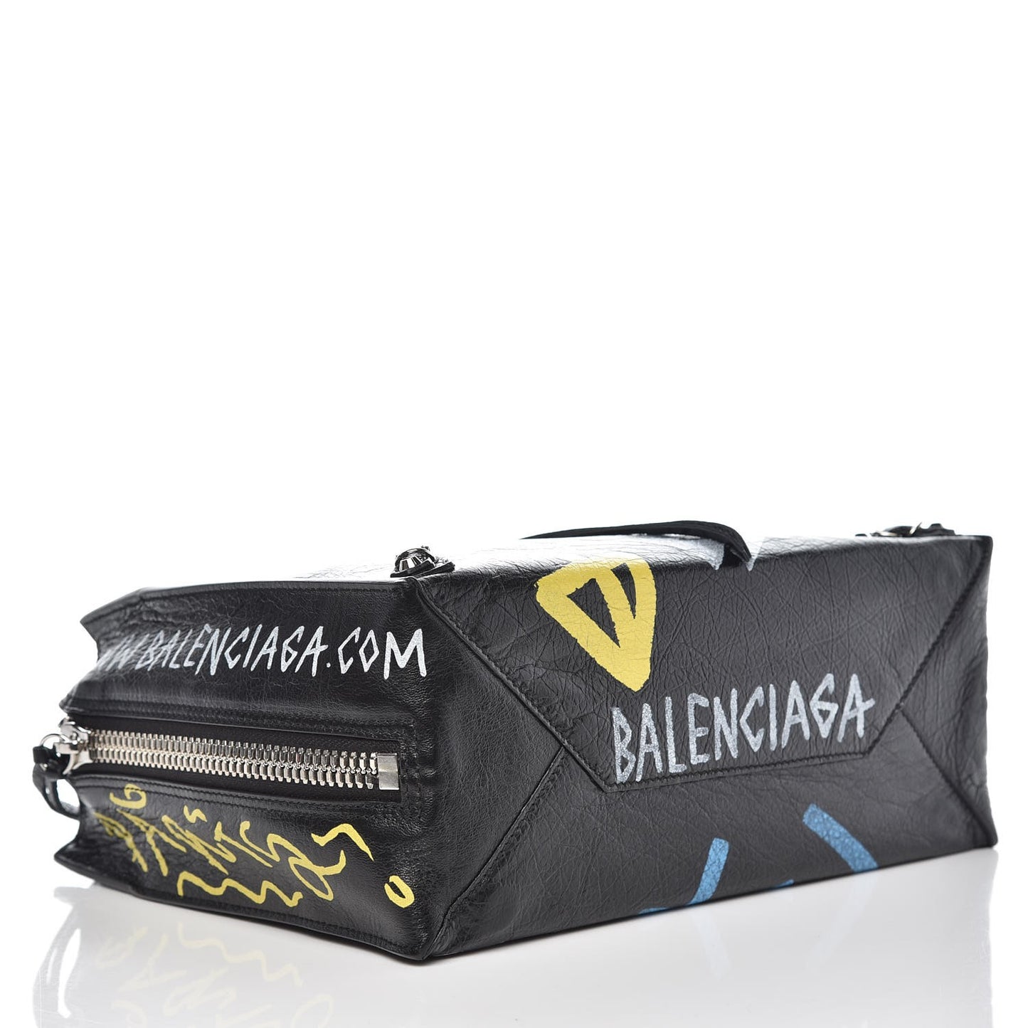 Agneau Graffiti Papier A6 Zip Around Tote Black