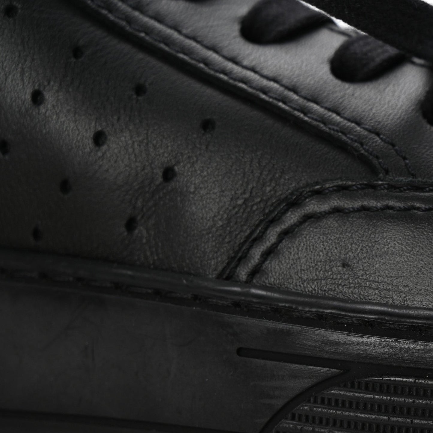Calfskin Womens Logo Sneakers 38.5 Black