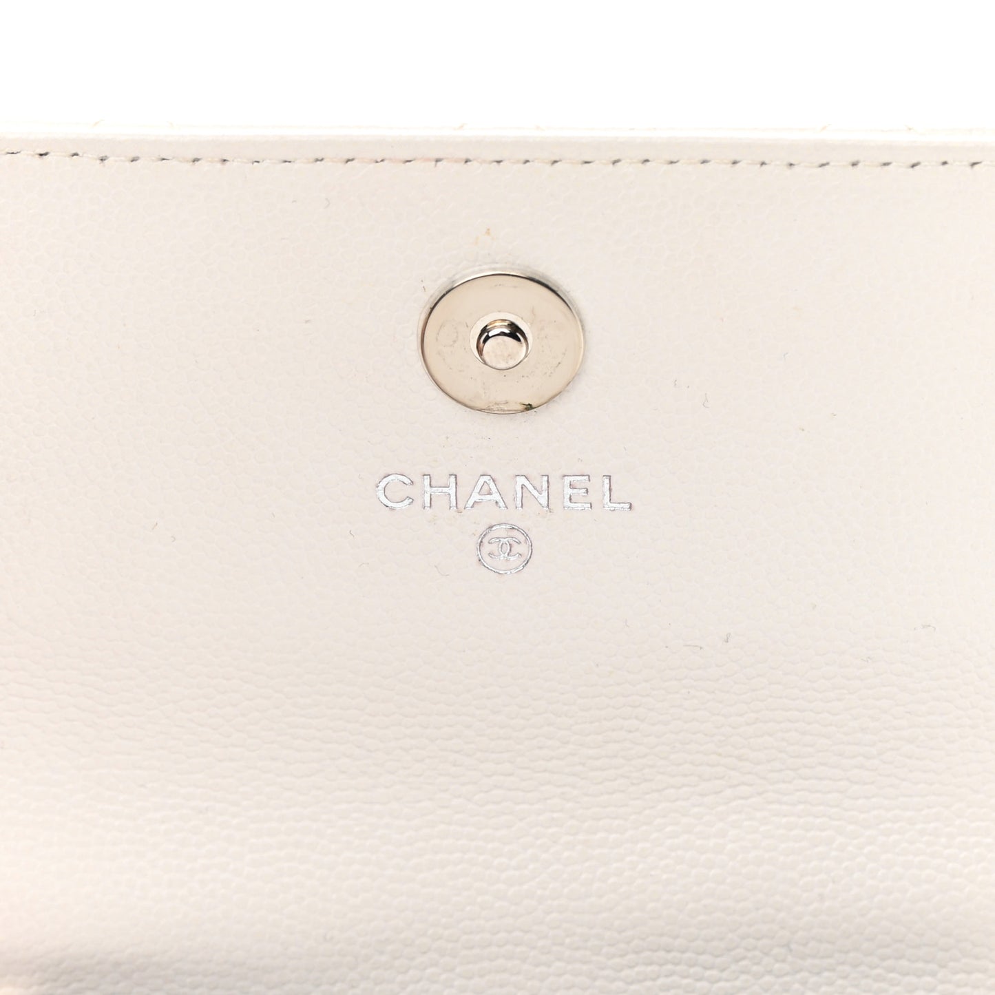 Caviar Quilted My Everything Belt Flap Card Holder White