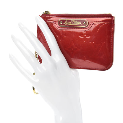 Louis Vuitton Vernis Key Pouch Pomme D'Amour 2 of 9