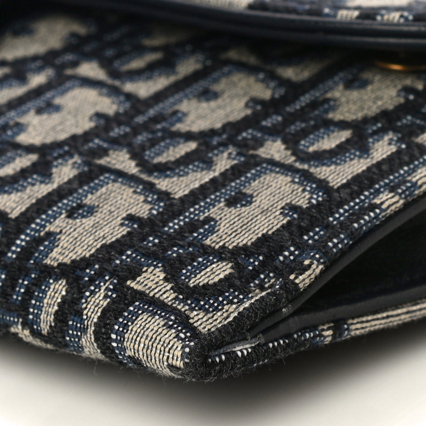 Oblique Saddle Chain Long Wallet Blue