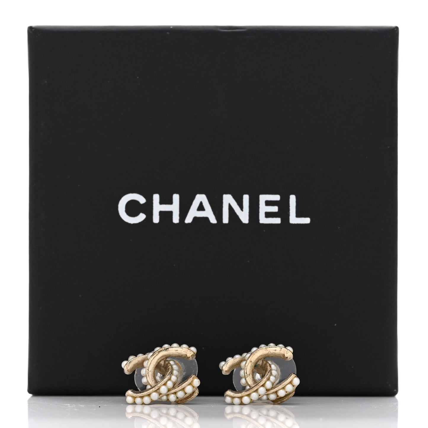 Pearl Twisted CC Earrings Light Gold White
