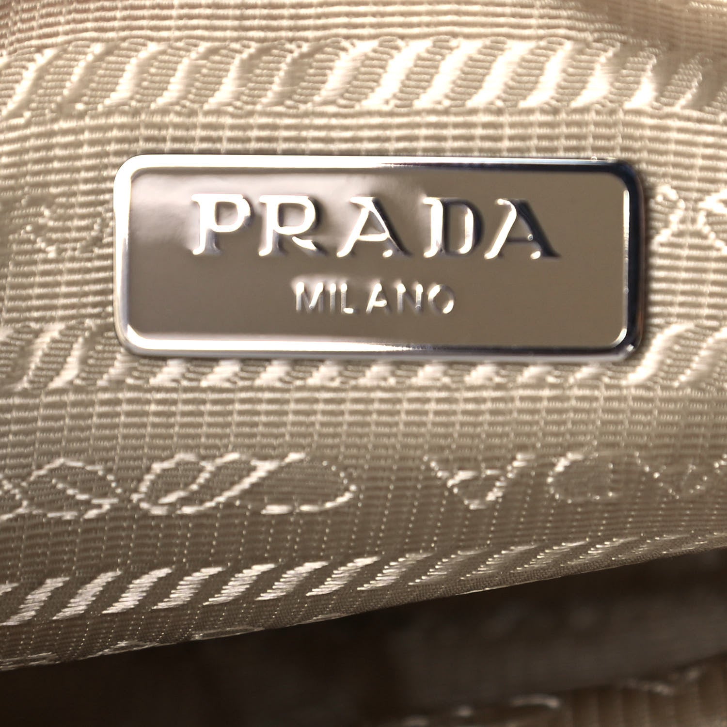 Prada Nylon Re-Edition 2005 Shoulder Bag White 6 of 13