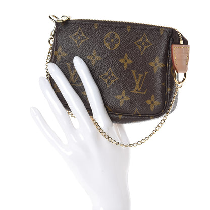 Louis Vuitton Monogram Mini Pochette Accessories 2 of 10