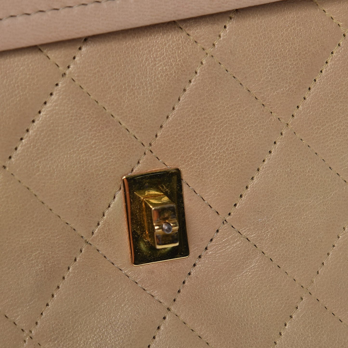 Lambskin Quilted Medium Bijoux Chain Double Flap Beige