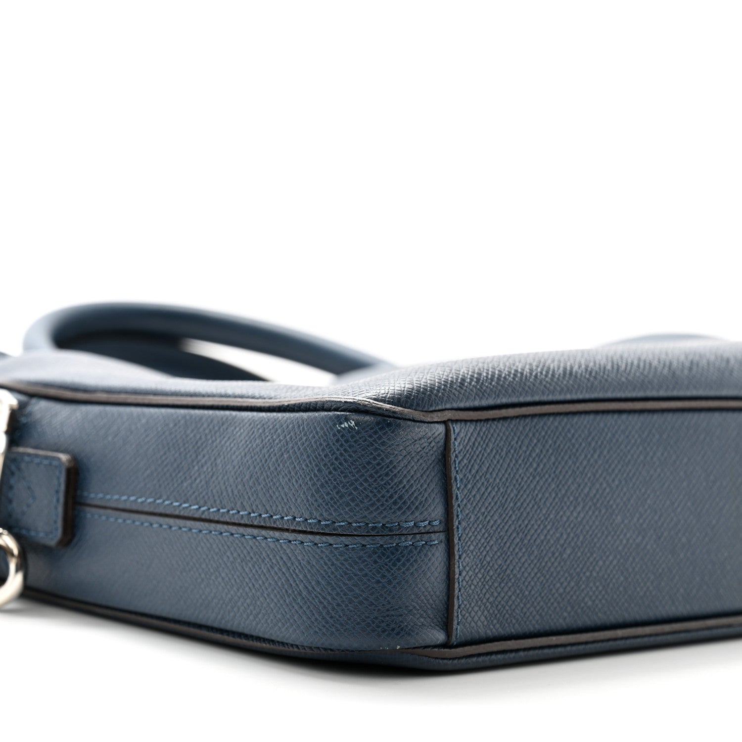 Louis Vuitton Taiga Porte-Documents Business MM Ocean 9 of 12