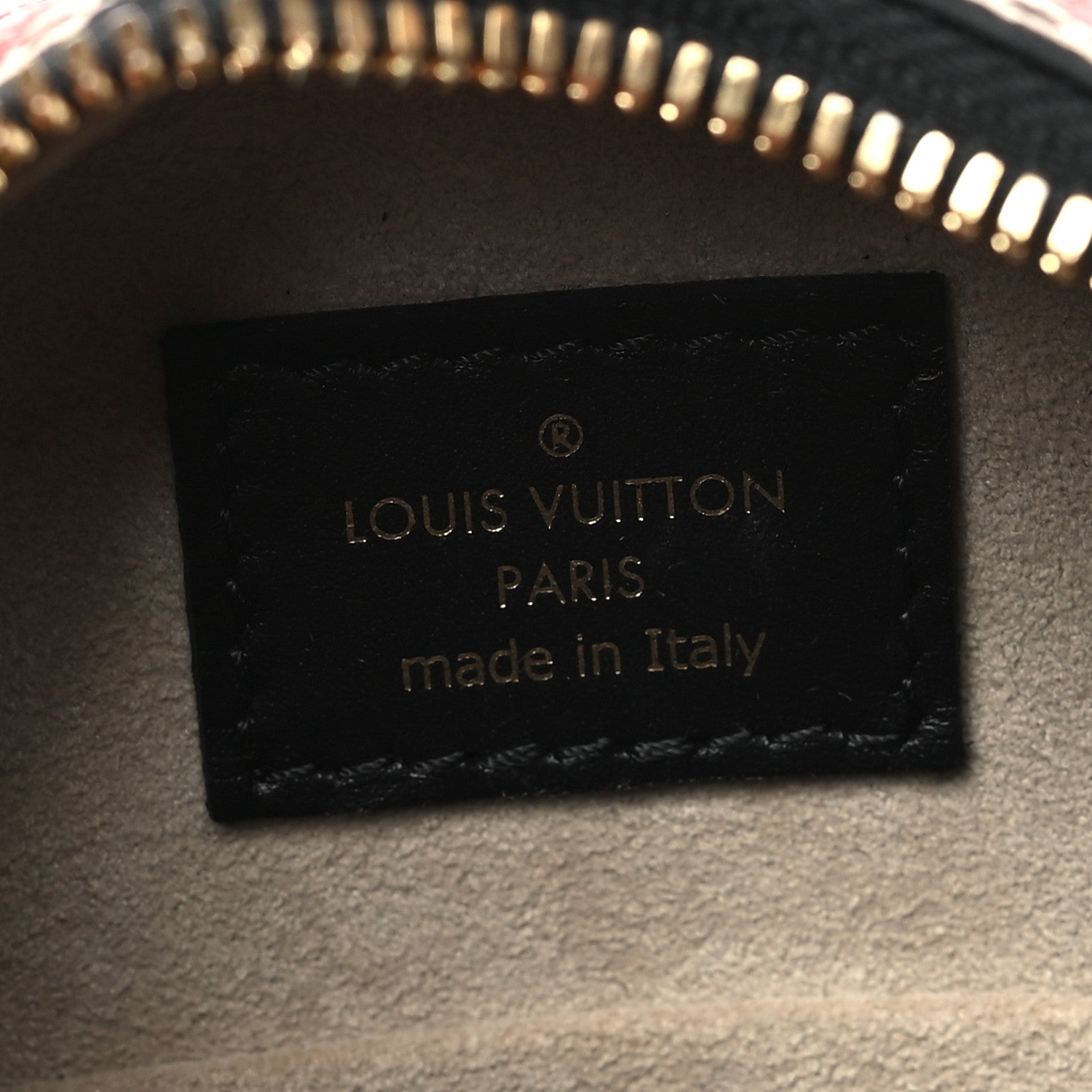 Louis Vuitton Monogram Giant Crafty Boite Chapeau Souple PM Creme Rouge Black 6 of 9
